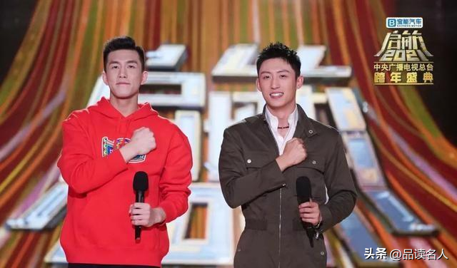 黄景瑜：16岁辍学打工，演同性恋走红，从不在父母面前流泪