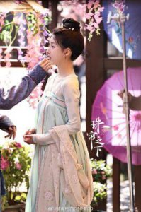 ​《珠帘玉幕》赵露思深度解析：与端午角色的共鸣与成长之路