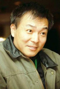 ​谢园突发心脏病离世，享年61岁，梁天葛优等挚友悲痛送别