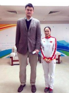 ​姚明资料，nba球队名称和图标