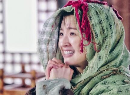 花不弃是谁的女儿 小女花不弃中她的真实身份是什么
