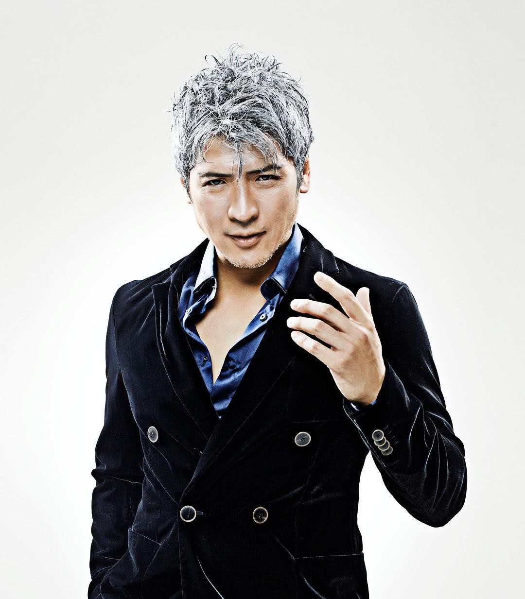 吉川晃司个人资料写真作品