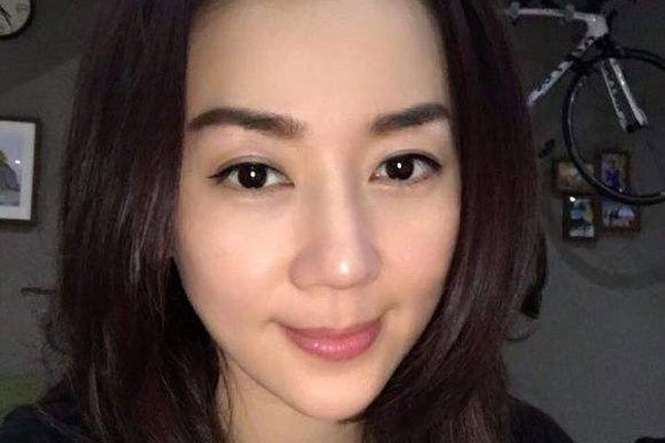 史姗妮博客转载图片 丈夫出轨7000万转载还是离婚了