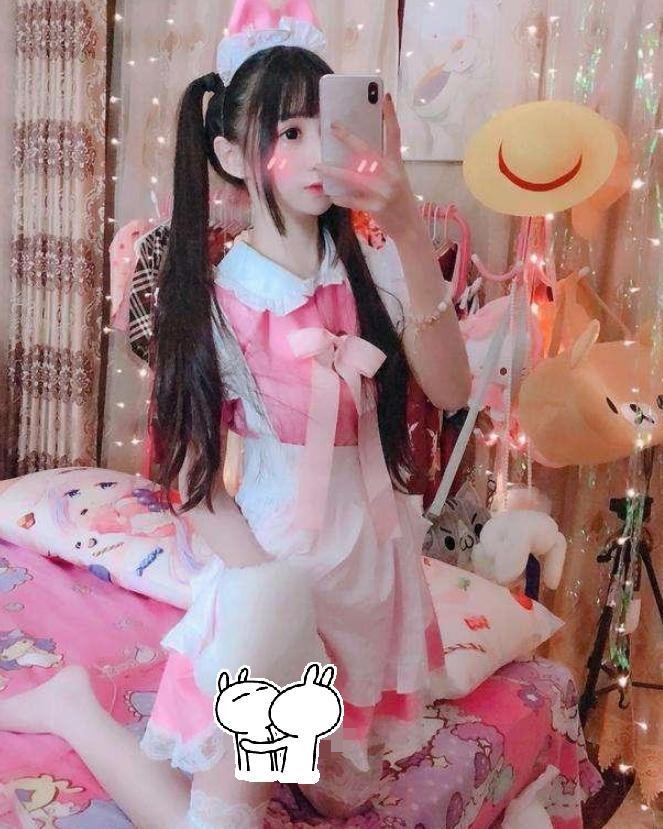 蔡萝莉旧照被扒，真实颜值“不堪入目”，“乔碧萝一代”？