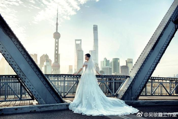 奥运冠军跳水女神 吴敏霞婚纱照曝光 郎才女貌人羡慕
