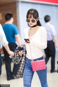 ​张佳妮(为什么张佳妮买超不办婚礼)