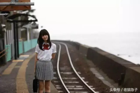 日本女演员铃木爱理美图分享，清纯秀美的小家碧玉！