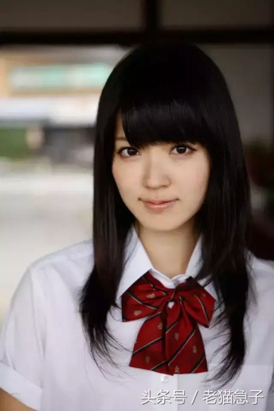 日本女演员铃木爱理美图分享，清纯秀美的小家碧玉！