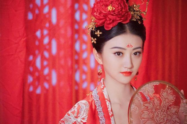 张继科微博表白景甜，粉丝：我们早就知道啦