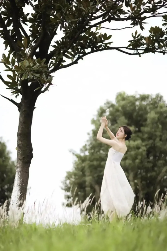 当年红遍贴吧的“初恋女神”：赵露思清纯唯美写真合集