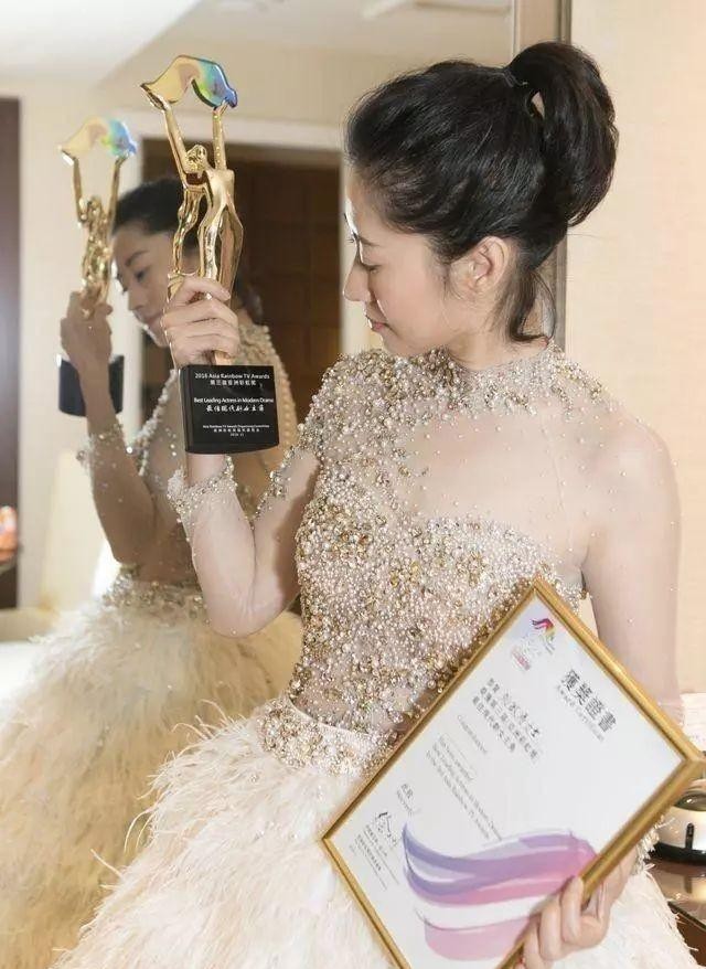 王凯和刘敏涛结婚了吗（“小巩俐”刘敏涛凭什么中年翻红）