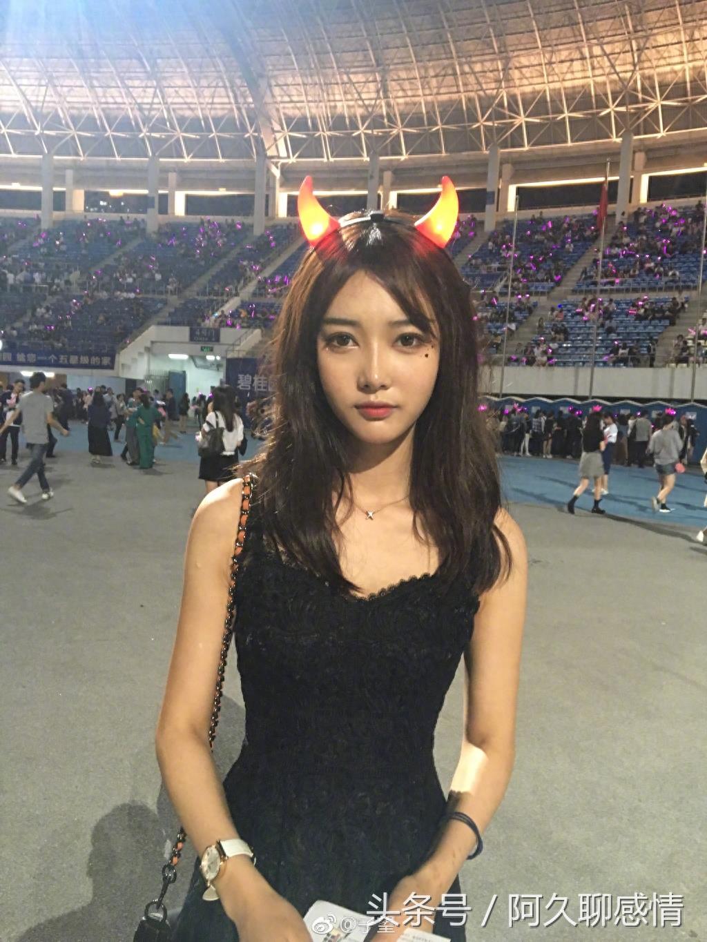 薛之谦MV御用女主角，有颜值有身材，拍了多部电影就是火不起来