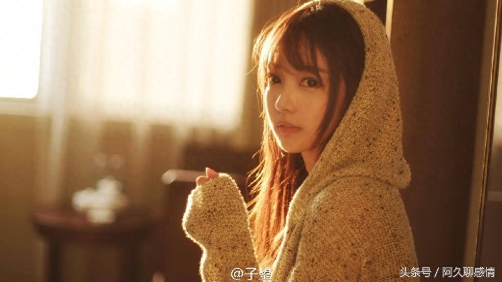 薛之谦MV御用女主角，有颜值有身材，拍了多部电影就是火不起来