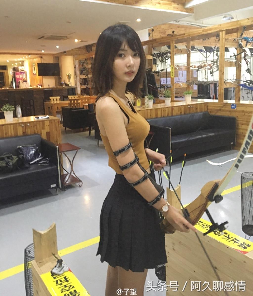 薛之谦MV御用女主角，有颜值有身材，拍了多部电影就是火不起来