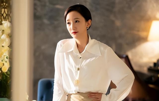 李倩图片个人资料（李倩嘴角的痣对她影响多大）