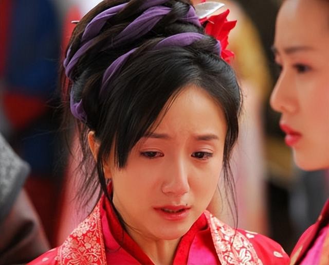 李倩图片个人资料（李倩嘴角的痣对她影响多大）
