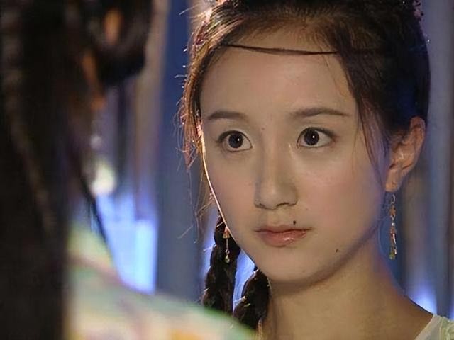李倩图片个人资料（李倩嘴角的痣对她影响多大）