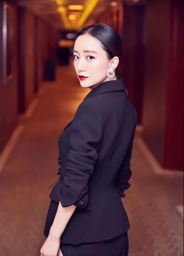 李倩图片个人资料（李倩嘴角的痣对她影响多大）