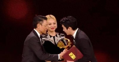 ​85后影帝朱一龙，和他5个绯闻女友的瓜