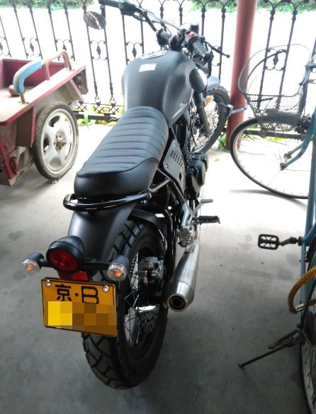 龙嘉V咖250新车哑光黑,16000元为Cafe风格买单,那才是真爱