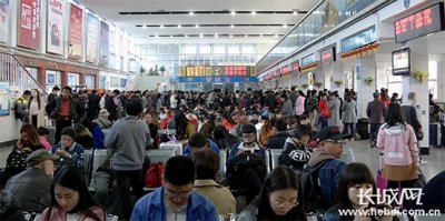 ​长假结束 张家口汽车客运站迎来返程高峰