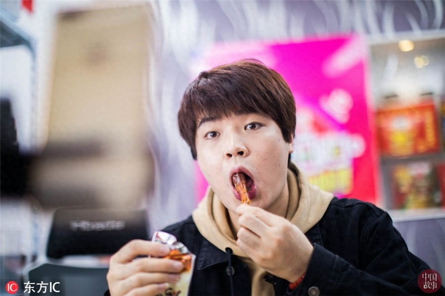 美食主播年入百万销售额破亿 一年免费吃上千万变胖五十斤！