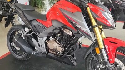 ​进口本田运动街车CB300F，外观犀利，配ABS，经济省油，售19000元