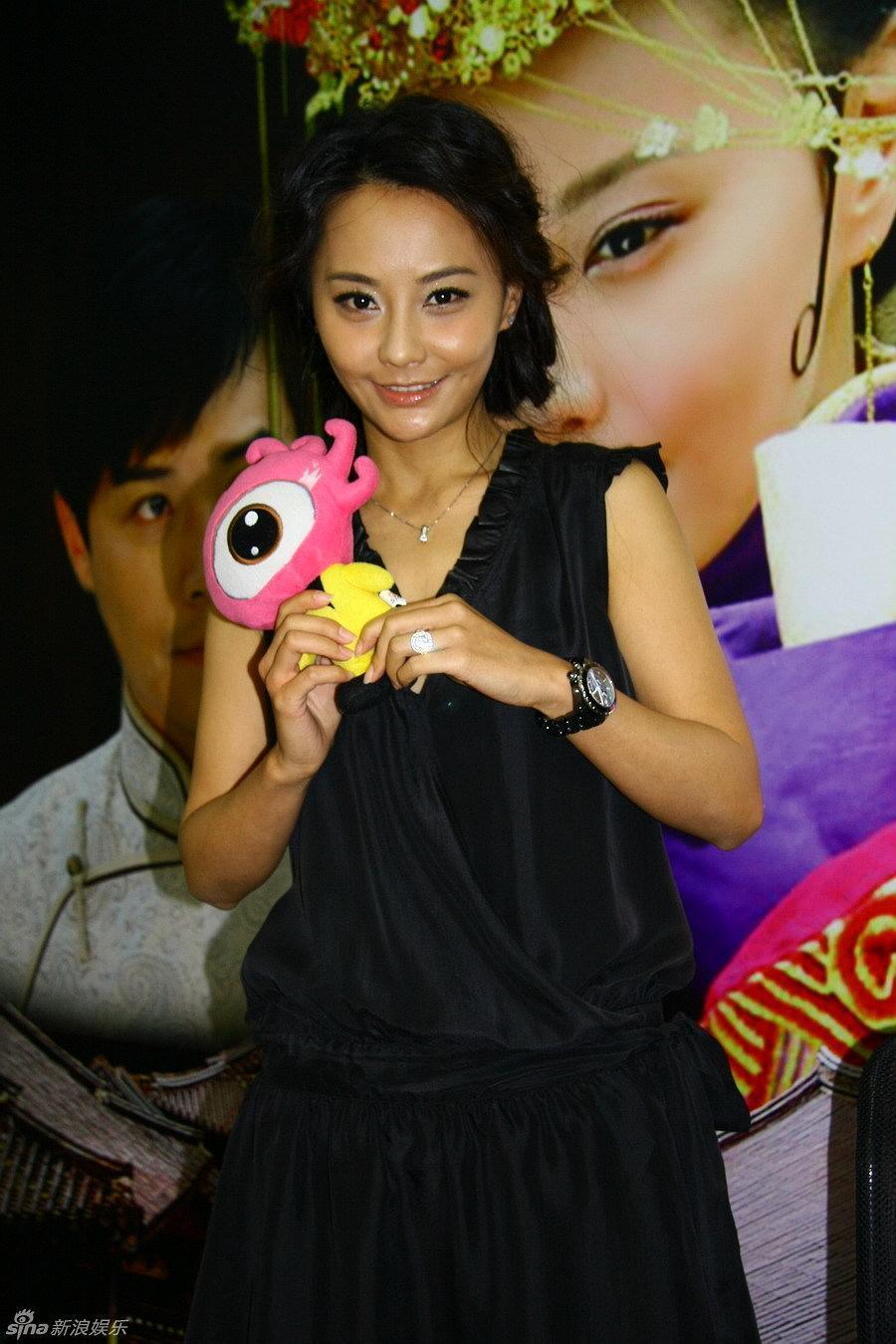 马雅舒个人资料写真作品