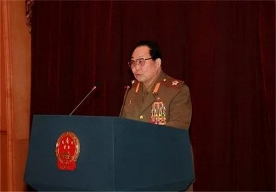 ​镇压朝鲜第六军团叛变的金永春，92年升大将，95年次帅，16年元帅