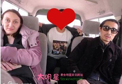 谢天笑老婆，黄少峰为何与宋佳分手,本文共（4018字）