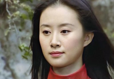 ​于朦胧整容前后对比照（满屏整容脸演员别再动脸了）