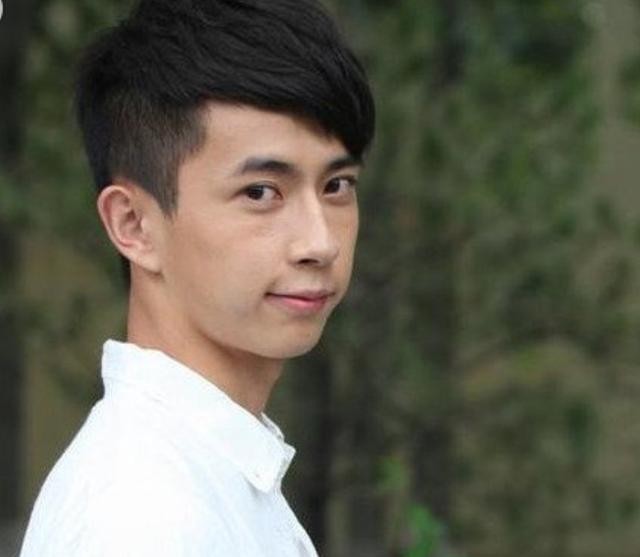 于朦胧整容前后对比照（满屏整容脸演员别再动脸了）