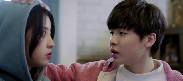 于朦胧整容前后对比照（满屏整容脸演员别再动脸了）