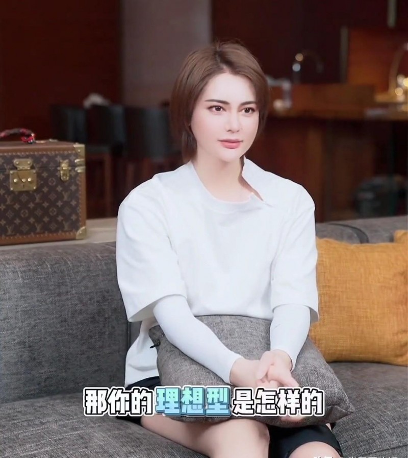 时诗个人资料(辛巴爱徒时诗公开择偶标准)