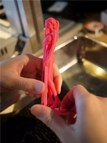 女人乳房照片（请别关注巨乳她也有才华的好吗）