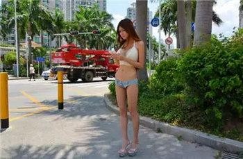 女人乳房照片（请别关注巨乳她也有才华的好吗）