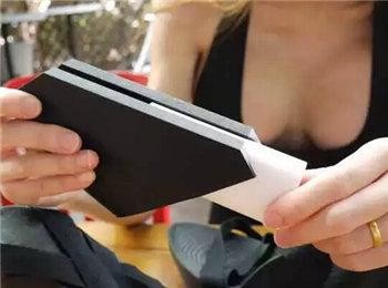 女人乳房照片（请别关注巨乳她也有才华的好吗）