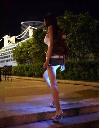 女人乳房照片（请别关注巨乳她也有才华的好吗）