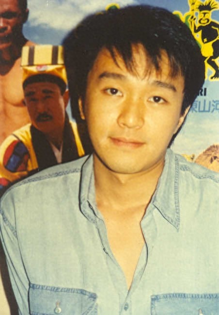 周星驰从小到大照片合集——这个一直陪伴我们的男人终于老了