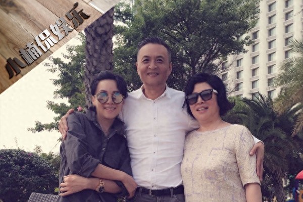 36岁吴晓敏一家近照，经谢娜介绍认识朴树，低调结婚恩爱幸福