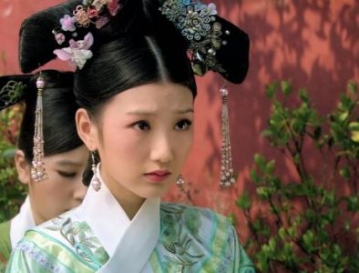 ​毛晓彤在甄嬛传里演什么角色呢