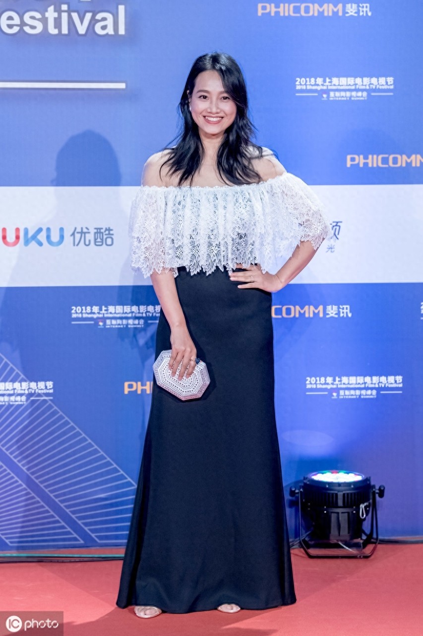 周一围的老婆朱丹，有才华有气质的美女