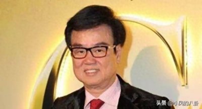 ​他将捧红周润发，妻子患癌不放弃，如今73岁身价百亿