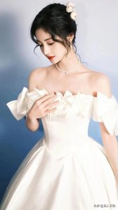 ​周洁琼——清新可爱美图写真欣赏