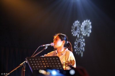 ​民谣歌手花粥就抄袭事件致歉：愿意承担一切法律责任