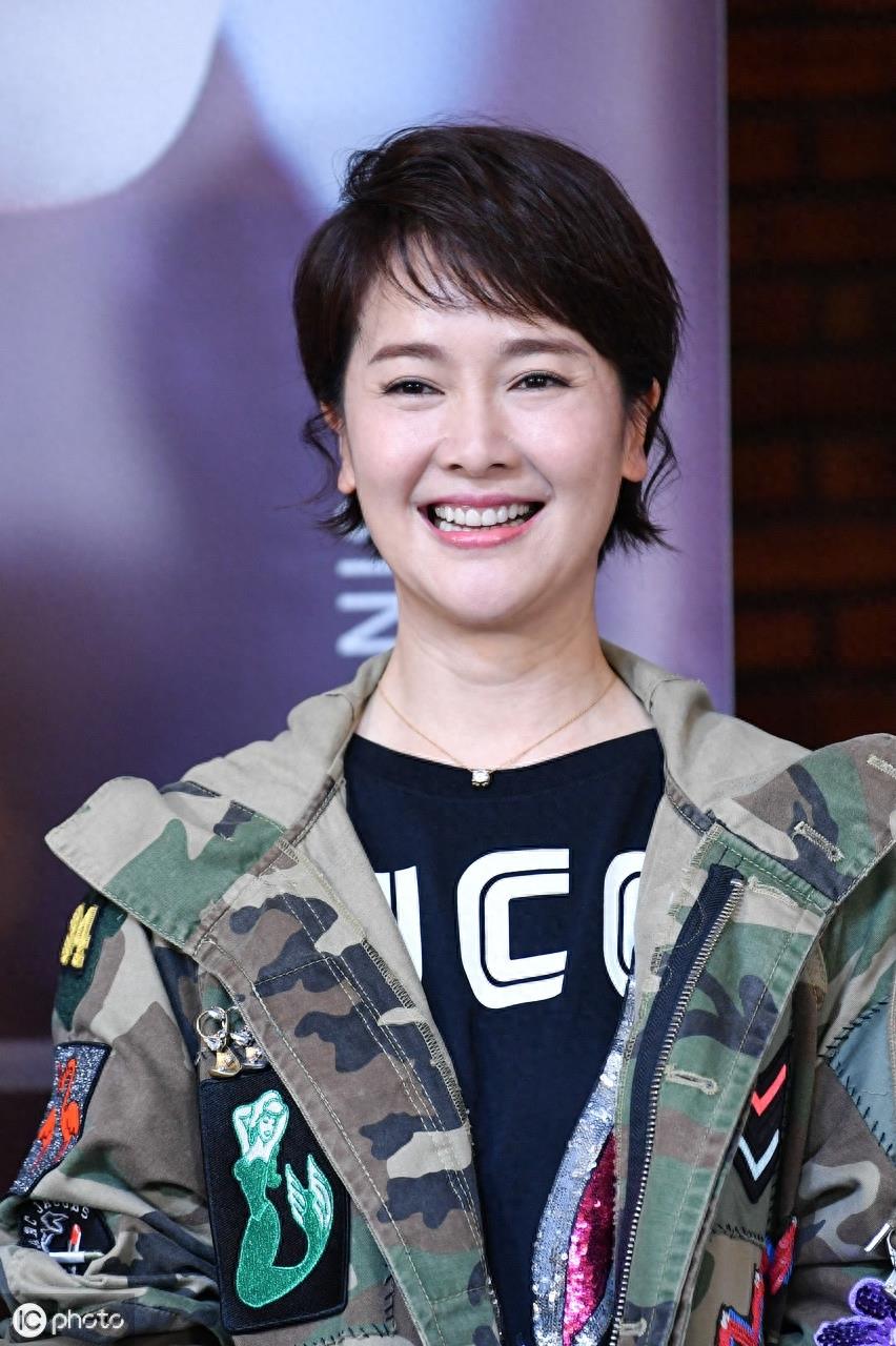 嫁大20岁高先生还有一女儿,167身高只有100斤,脸却很圆润有福气