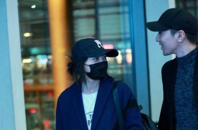 ​电影《搜索》花絮剧照曝光，赵又廷仿佛一脸痴汉笑对高圆圆！