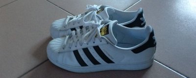 ​阿迪怎么看是不是正品