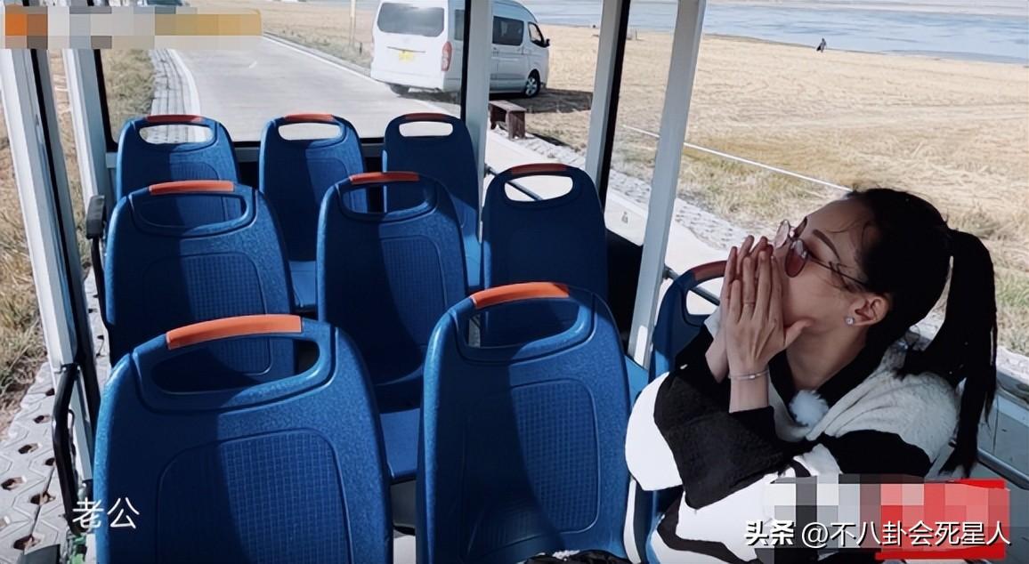 苗苗个人资料简介及家境(才第一次上综艺秀恩爱,郑恺苗苗就被全网预言要“离婚”了?)