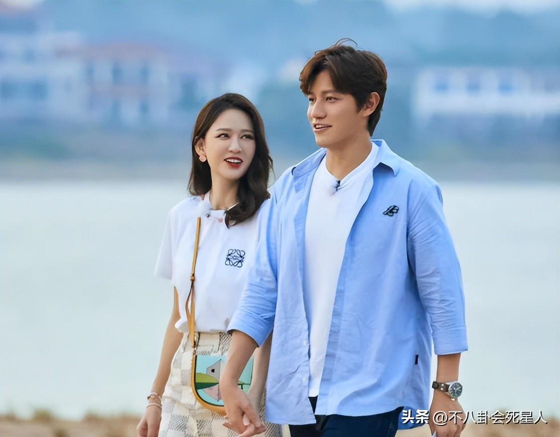 苗苗个人资料简介及家境(才第一次上综艺秀恩爱,郑恺苗苗就被全网预言要“离婚”了?)